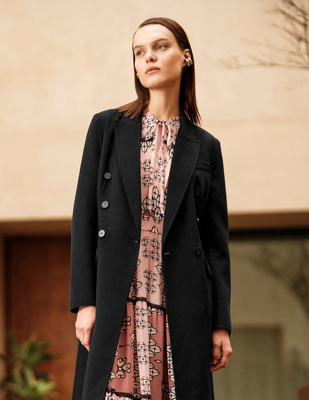 MARYLING Notched Lapel Structured Shoulder H-Line Double-Breasted Black Long Cashmere Coat