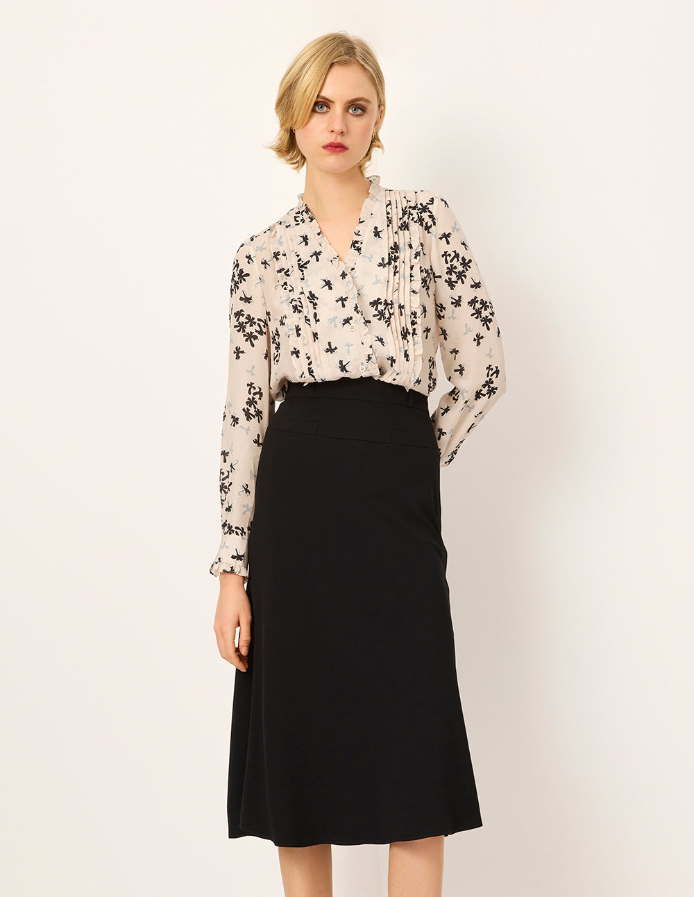 MARYLING V-Neck Long-Sleeve Leaf-Print Silk Blouse