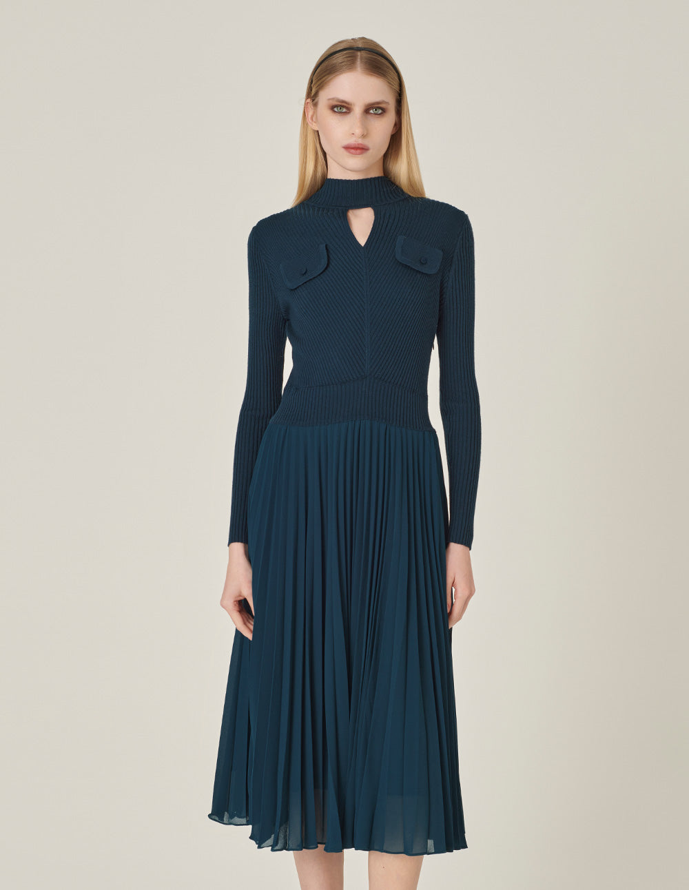 MARYLING High Collar Long Sleeve Knitted Patchwork Pleated Midi Peacock Green Dress