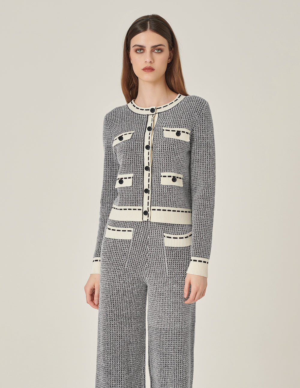 MARYLING Crew-Neck Long-Sleeve Cropped Multi-Pockets Wool Knitted Cardigan