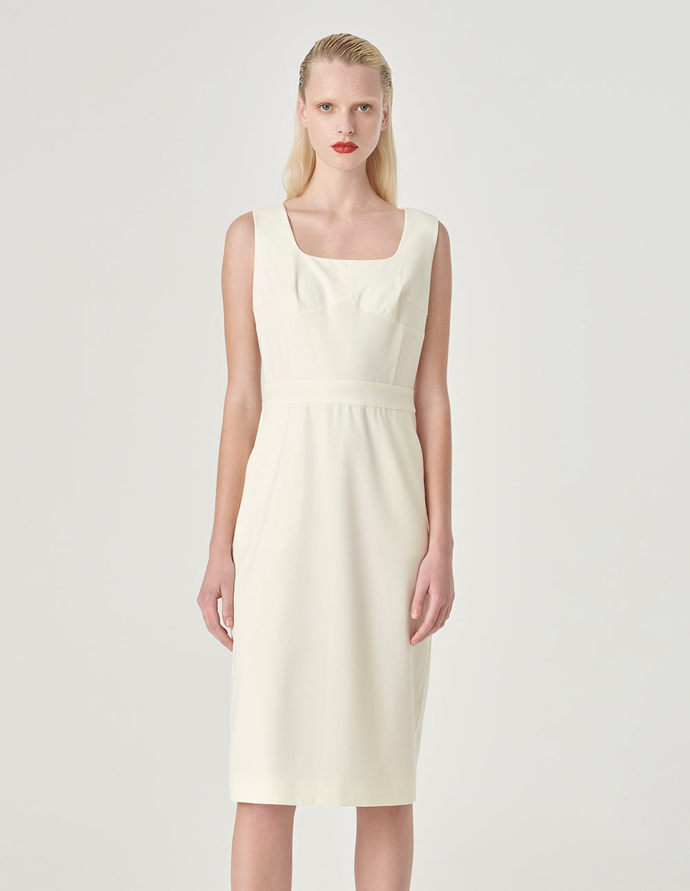 MARYLING U-Neck Sleeveless Empire Waist Dress