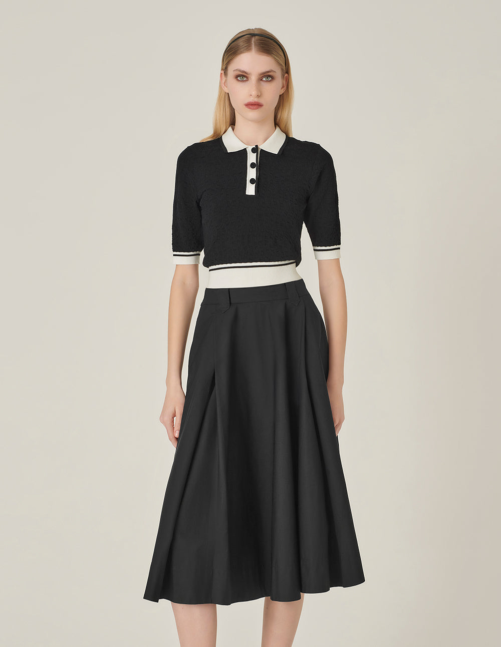 MARYLING Black And White Contrasting Short-Sleeved Polo Collar Knitted Pullover