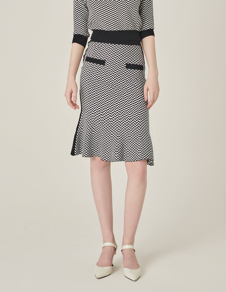 MARYLING Black And White Herringbone Fishtail Wool Knitted Skirt