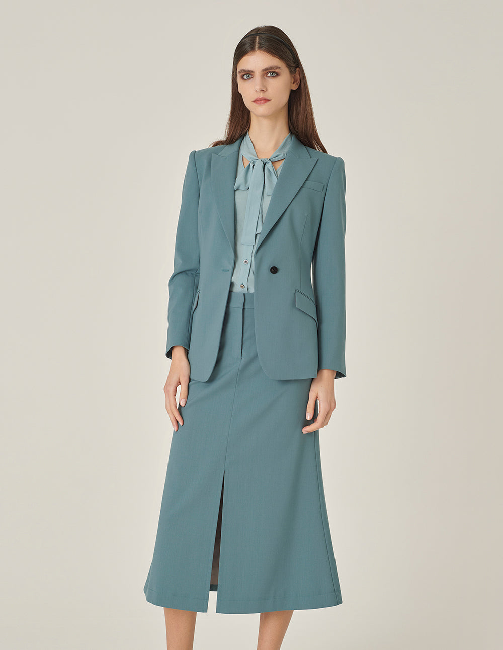 MARYLING Mist Blue Peaked Lapel Single-Breasted Waisted Blazer