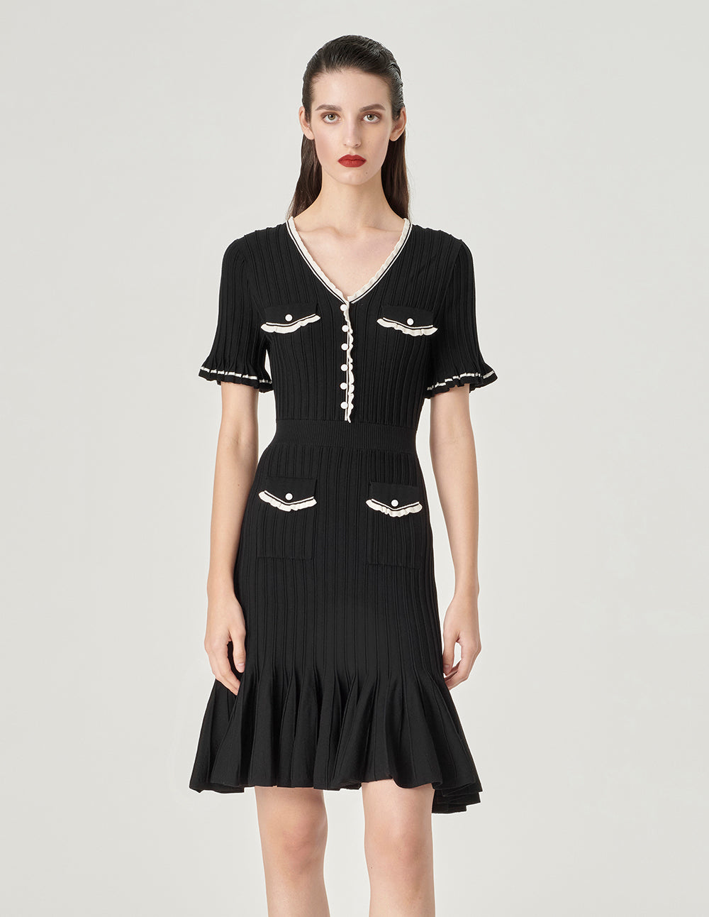 MARYLING Contrast Colour V-Neck Short-Sleeve Knitted Dress