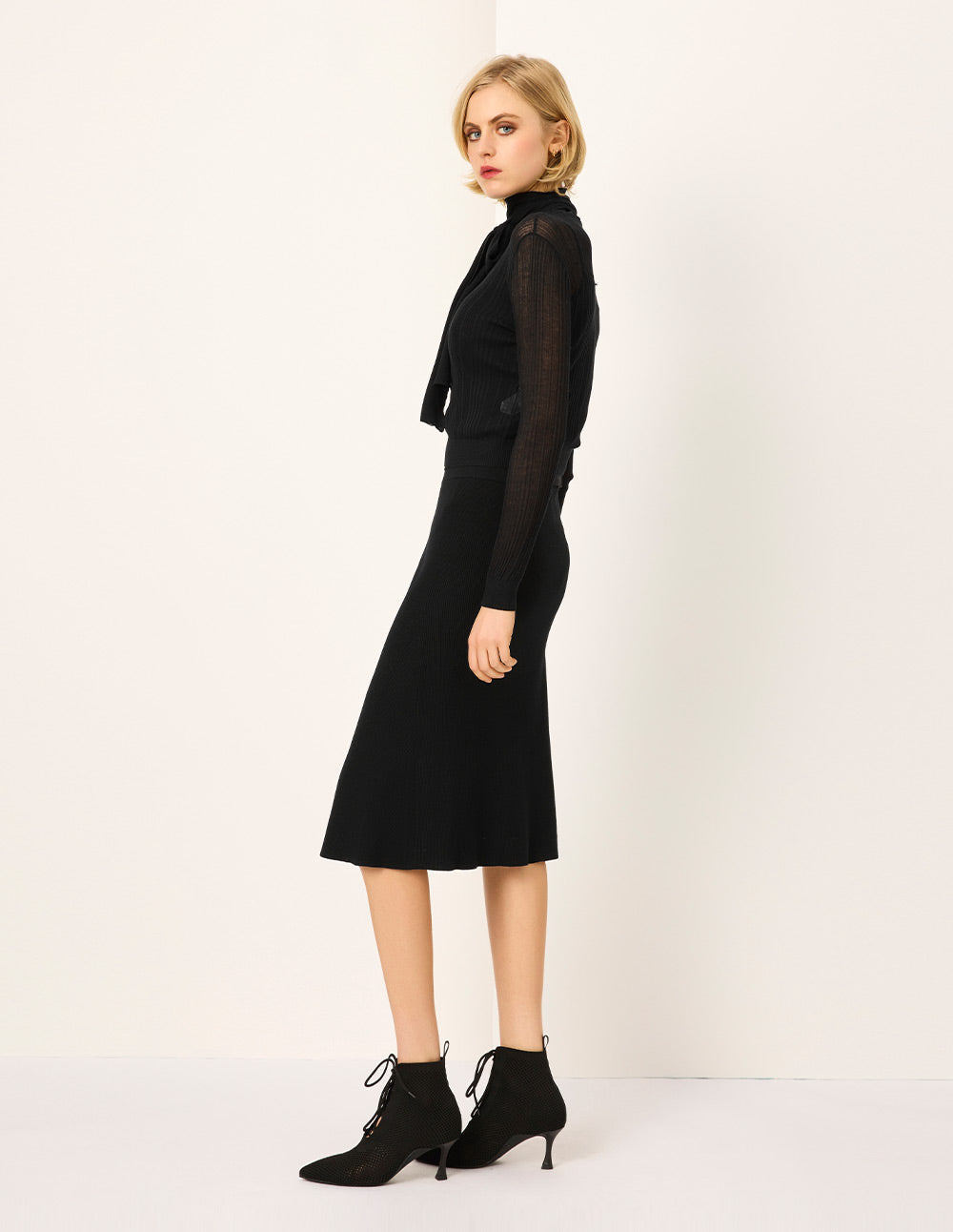 MARYLING Trumpet Knee-Length Ribbed Knit Midi Skirt
