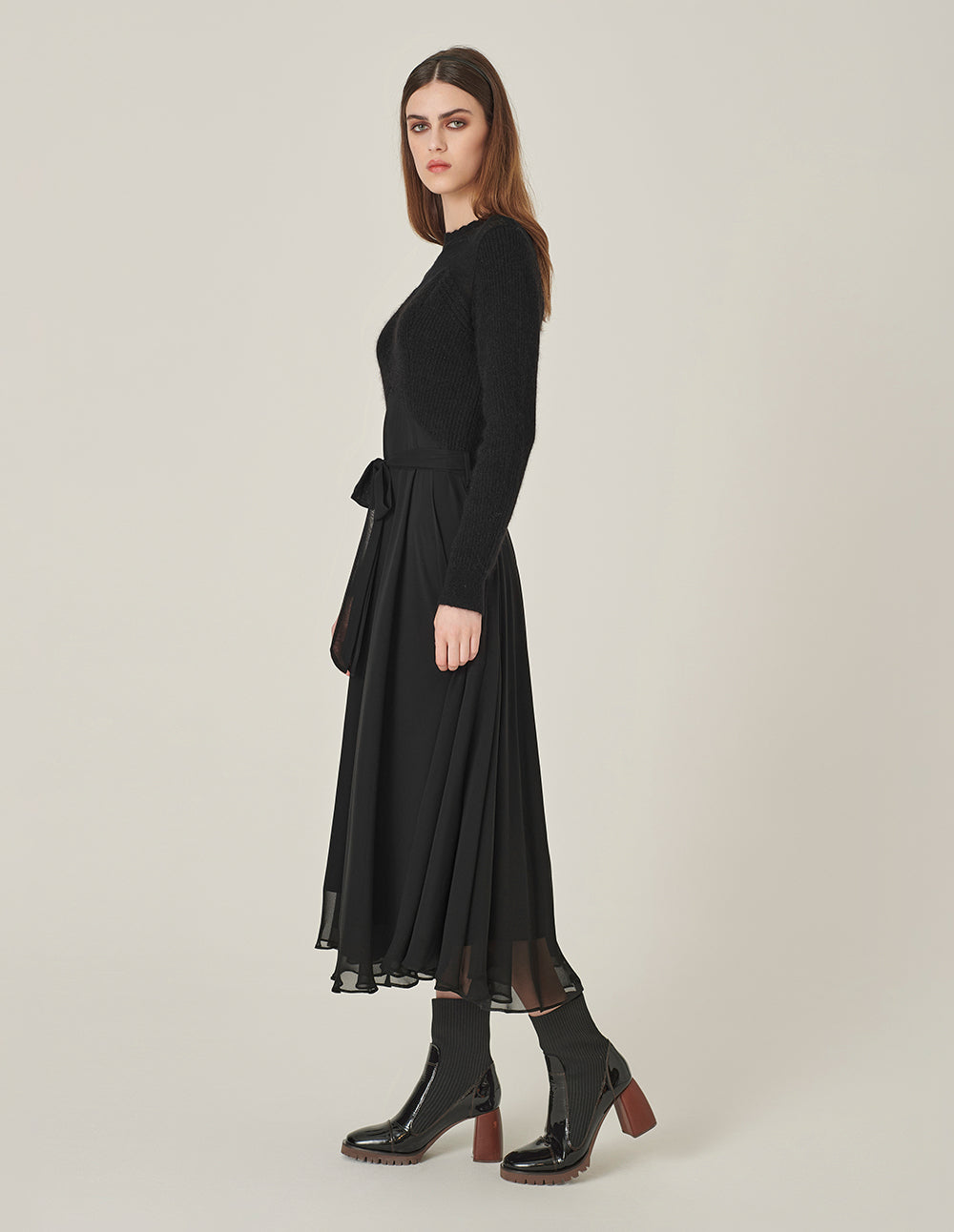 MARYLING Crew-Neck Long-Sleeve Empire Large-Hem Pleated Knitted Midi Dress