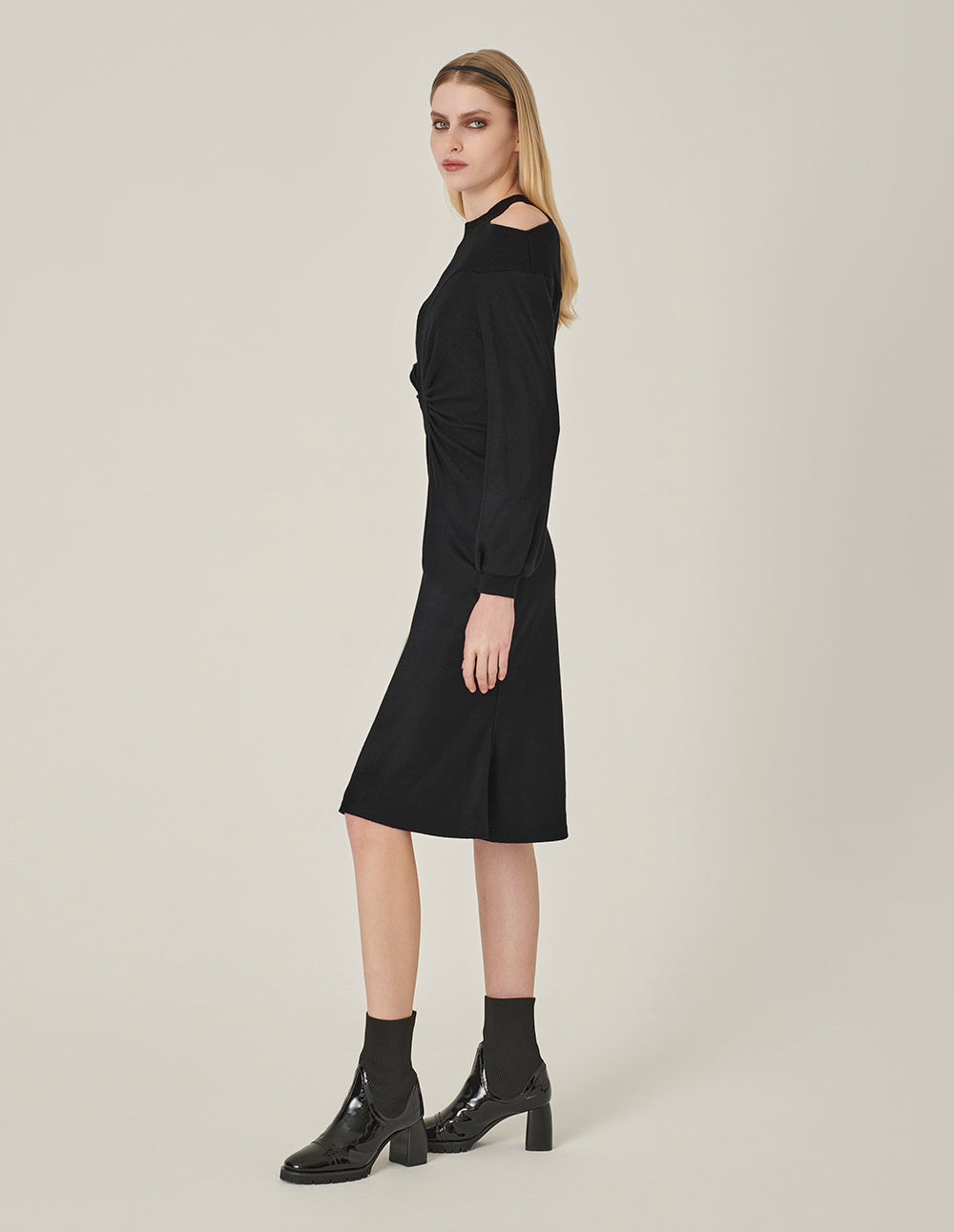 MARYLING Off-Shoulder Long Sleeve Patchwork Knit Wool Pleated Midi Dress