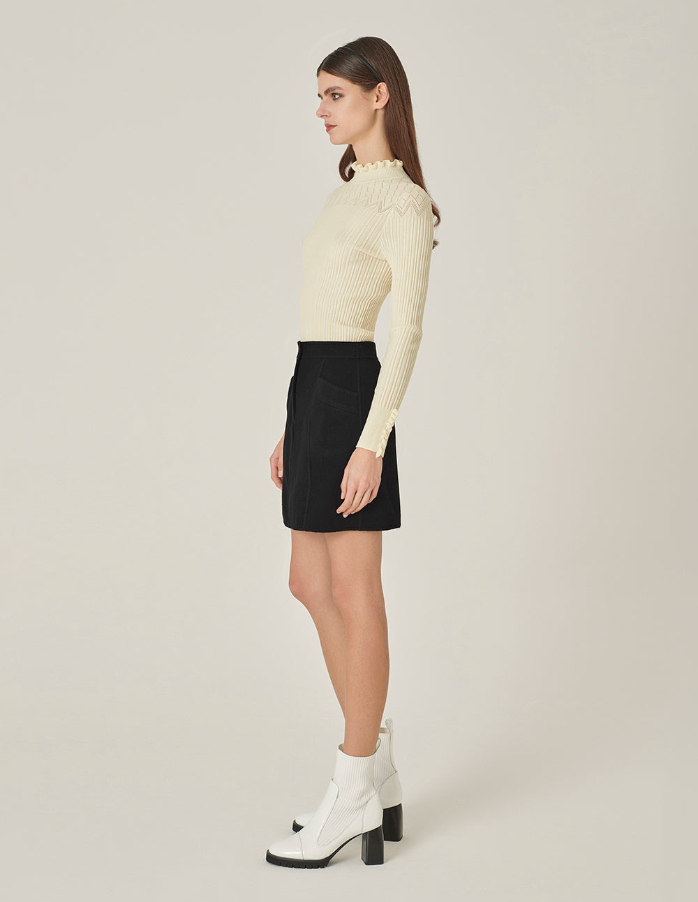 MARYLING Black Curved Split Mini Skirt