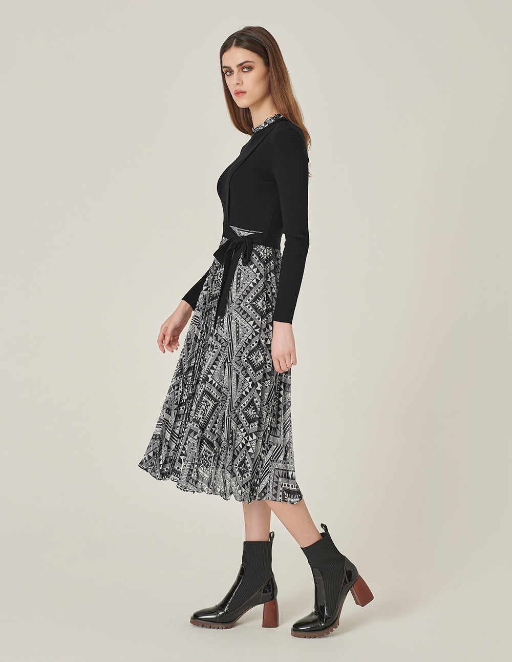 MARYLING Ruffle Collar Long-Sleeve Printed Patchwork Knitted Midi Dress