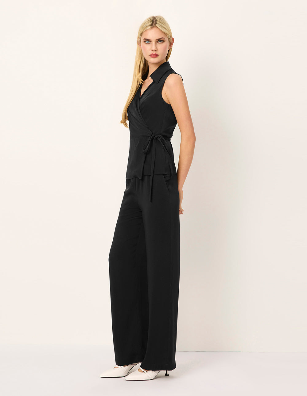 MARYLING V-Neck Sleeveless Pleated Tie Front Top