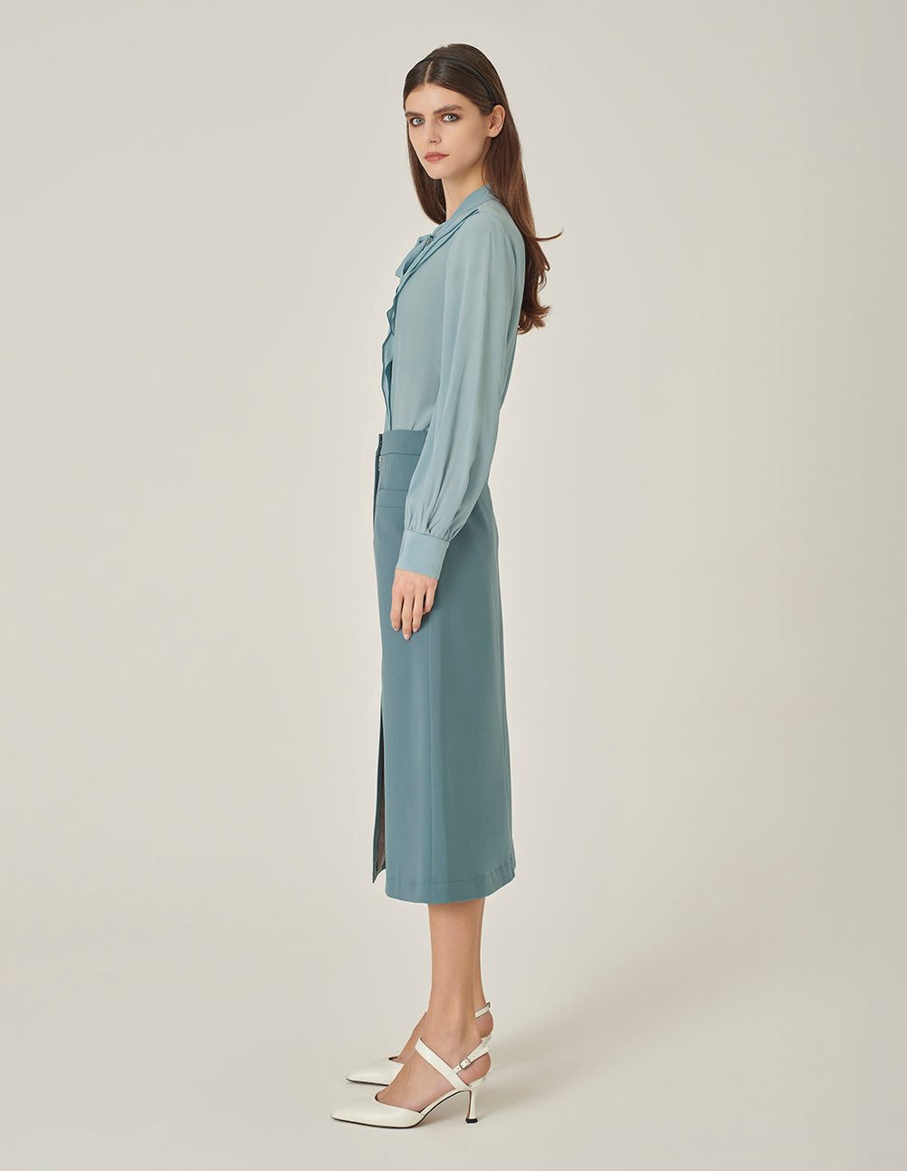 MARYLING Mist Blue Mid-Front Slit Knee-Length A-Line Skirt