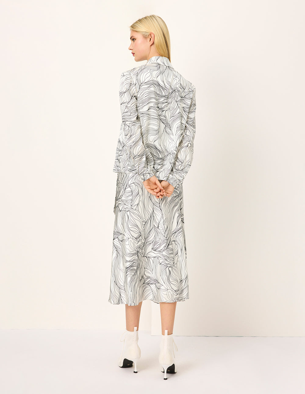 MARYLING Peaked Lapel Single-Breasted Long-Sleeved Blazer