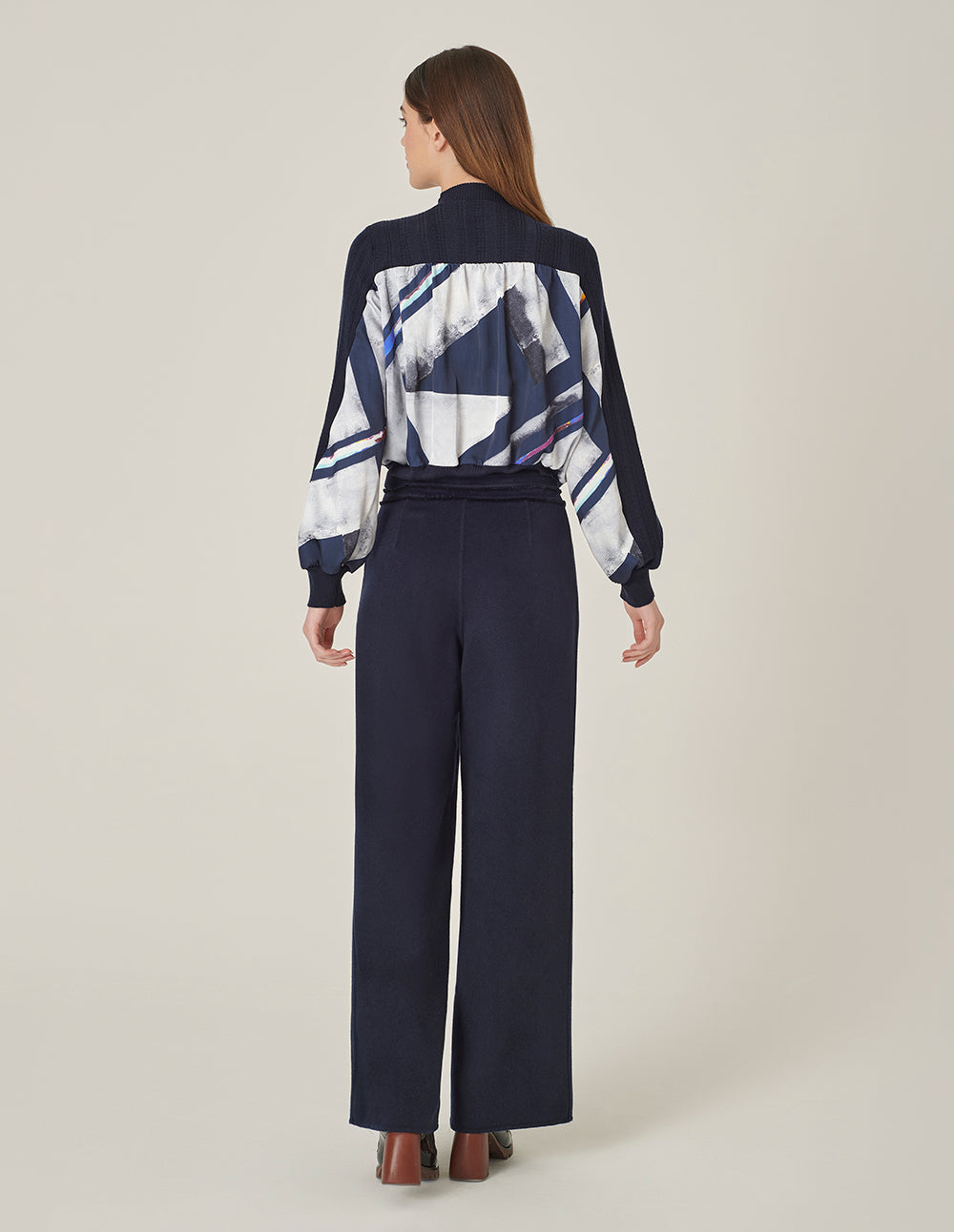 MARYLING Round Neck Knitted Pullover With Colorful Striped Print