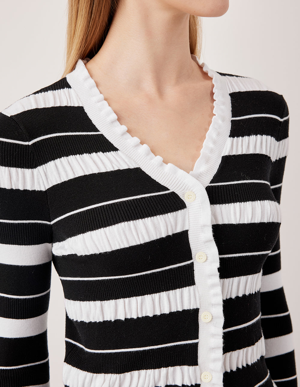MARYLING V-neck Long-Sleeve Pleated Black And White Striped Contrast knitted cardigan