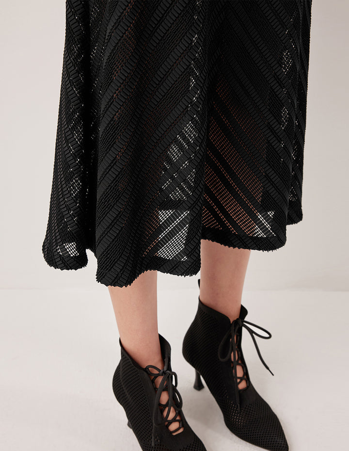MARYLING Black Diagonal Texture Sheer Pleated Knit Knee-Length Skirt