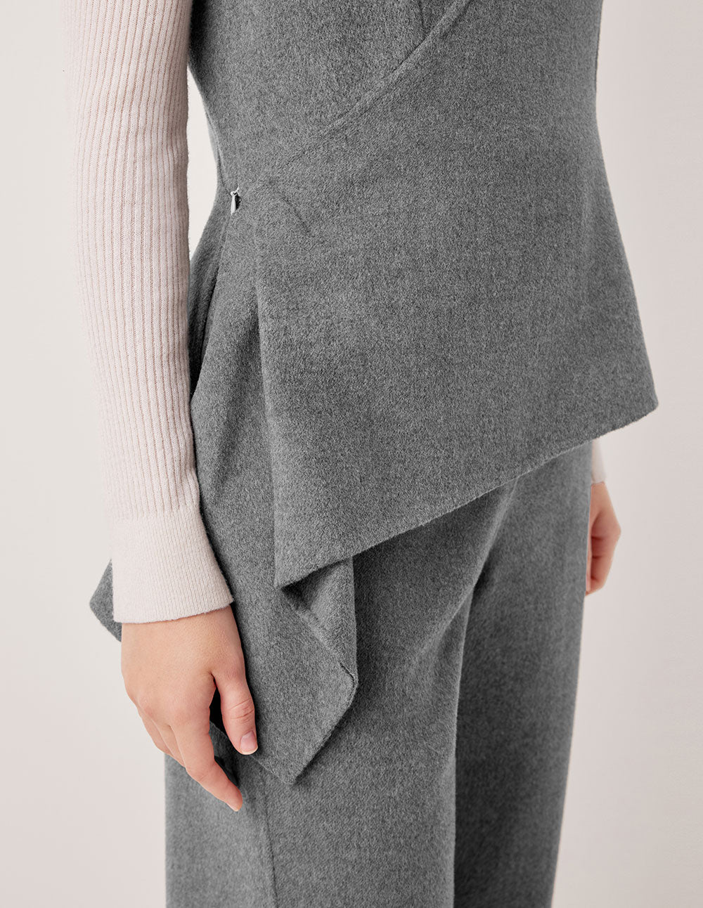 MARYLING V-Neck Sleeveless Commuter Vest