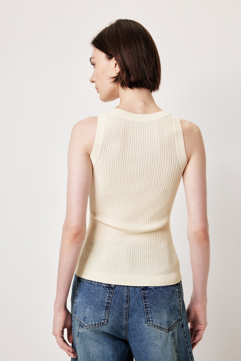 MARYLING Pastel Yellow Slim Knit Vests