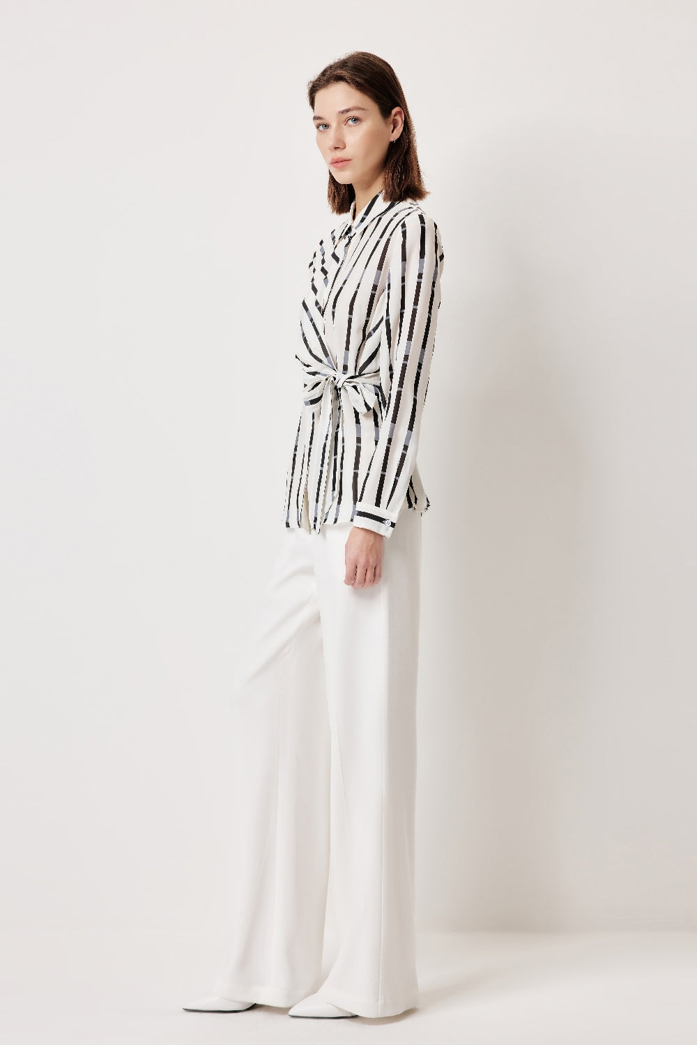 MARYLING Black-Gray Stripe Textured Silhouette Blouses