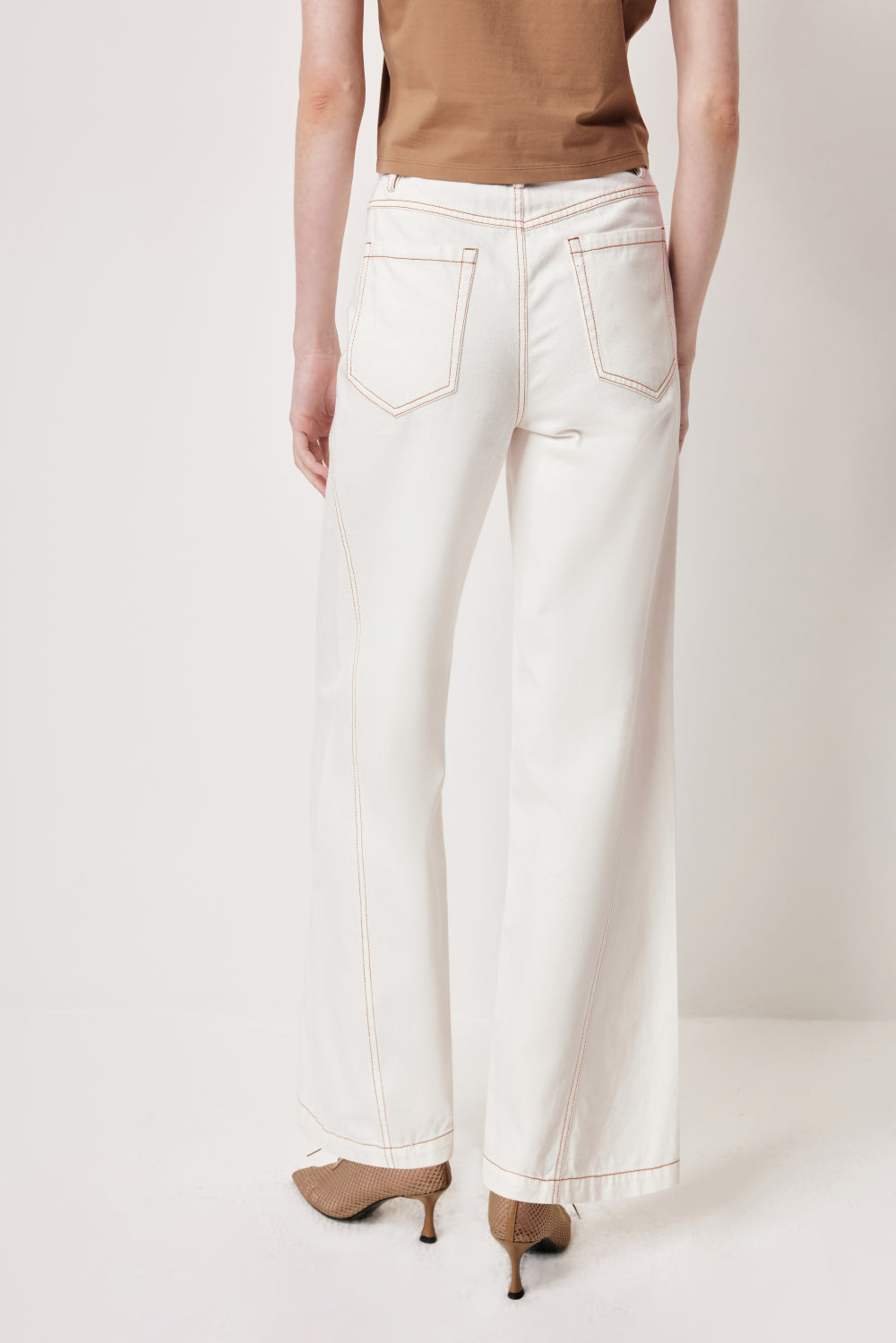 MARYLING Textured White Washed Jeans – Metal Zipper Detail