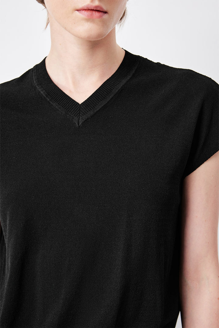 MARYLING Pure Black Cozy Knit Tops