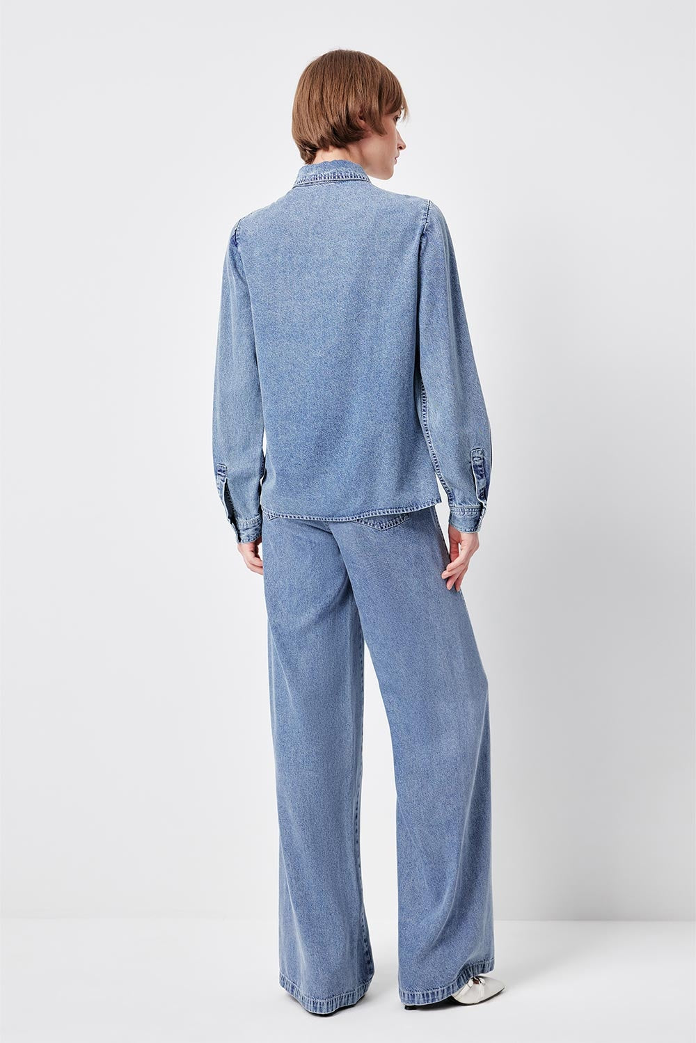 MARYLING Washed Denim Blue Relaxed Jeans