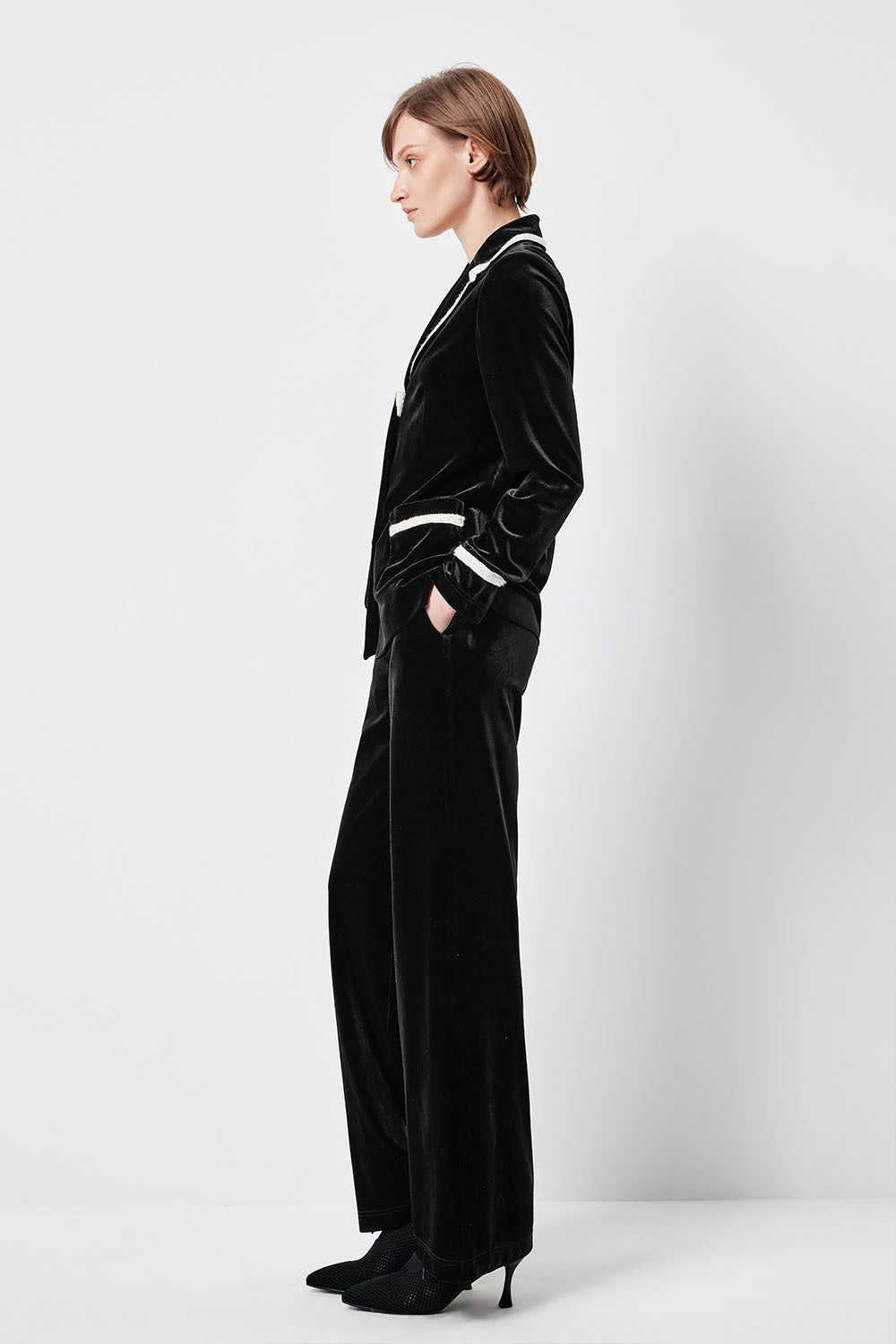 MARYLING Midnight Noir Contrast-Trim Sculpted Waist Tailored Jackets