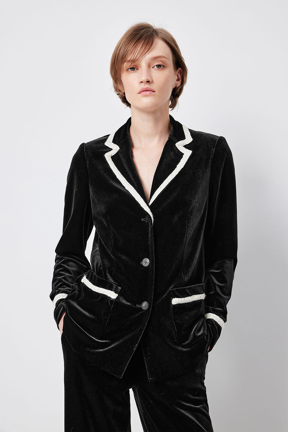MARYLING Midnight Noir Contrast-Trim Sculpted Waist Tailored Jackets