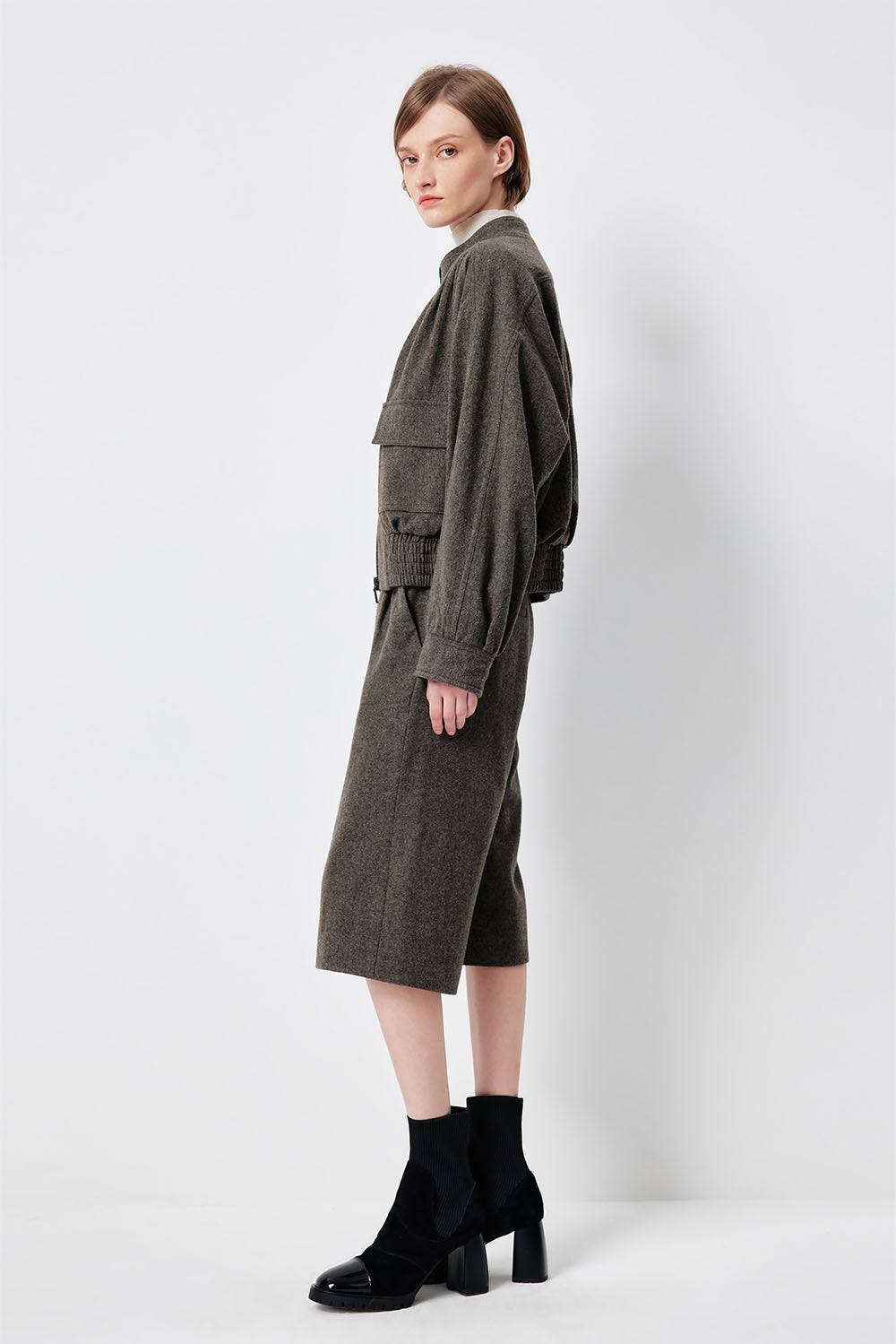 MARYLING Oakwood Green Pleated Wide-Leg Tailored Shorts