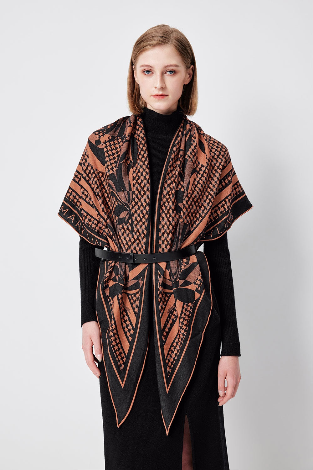 MARYLING Black Coffee Houndstooth Geometric Triangular Shawls