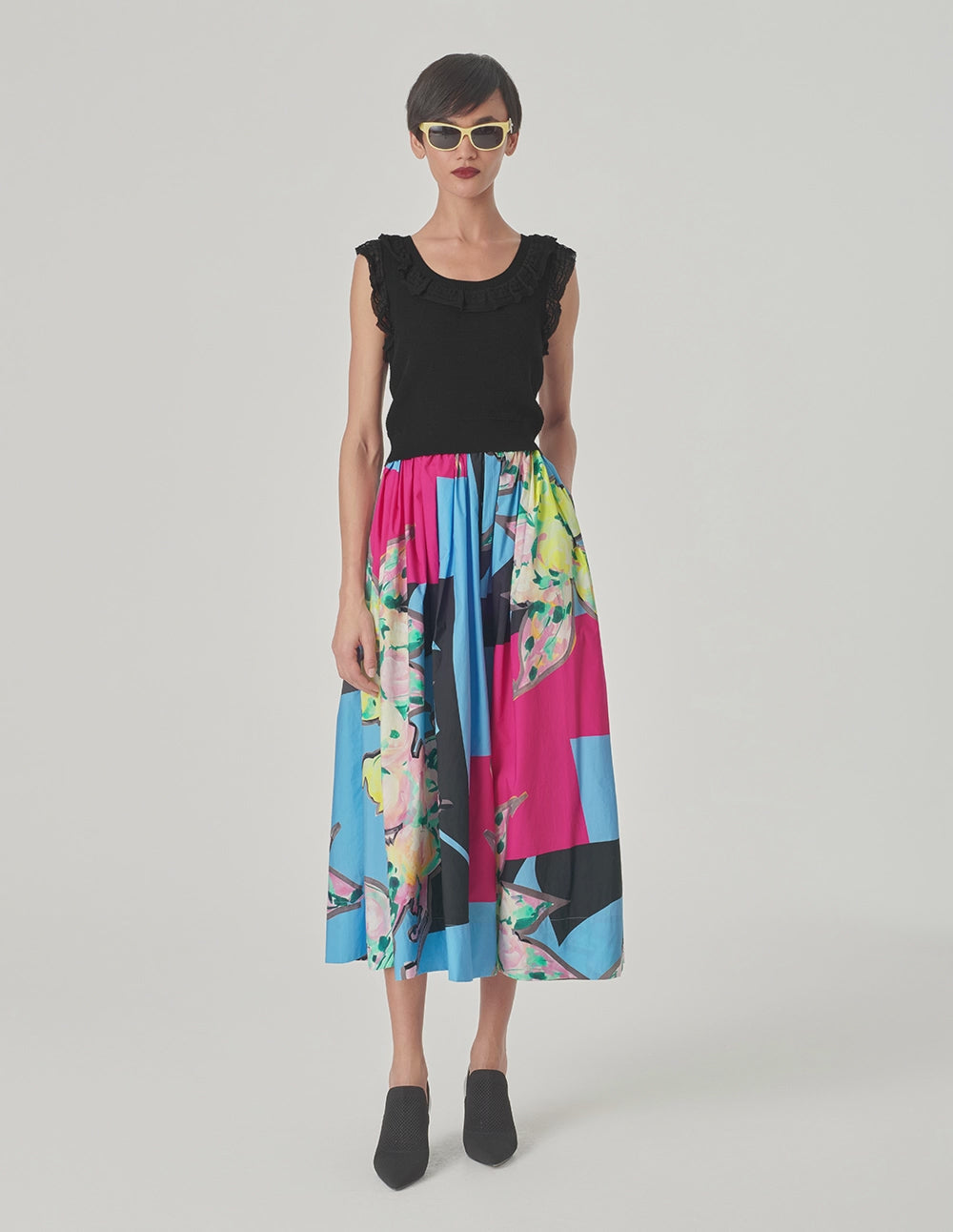 MARYLING Black Crew Neck Knitted Vest