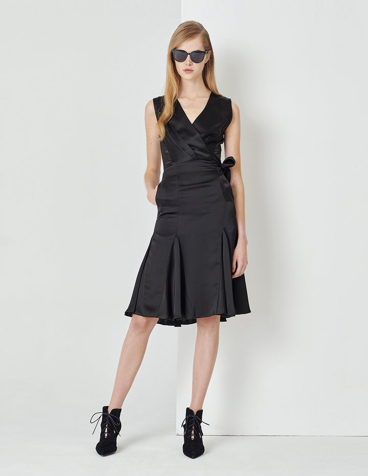 MARYLING Black V Neck Side Tie Mermaid Dress