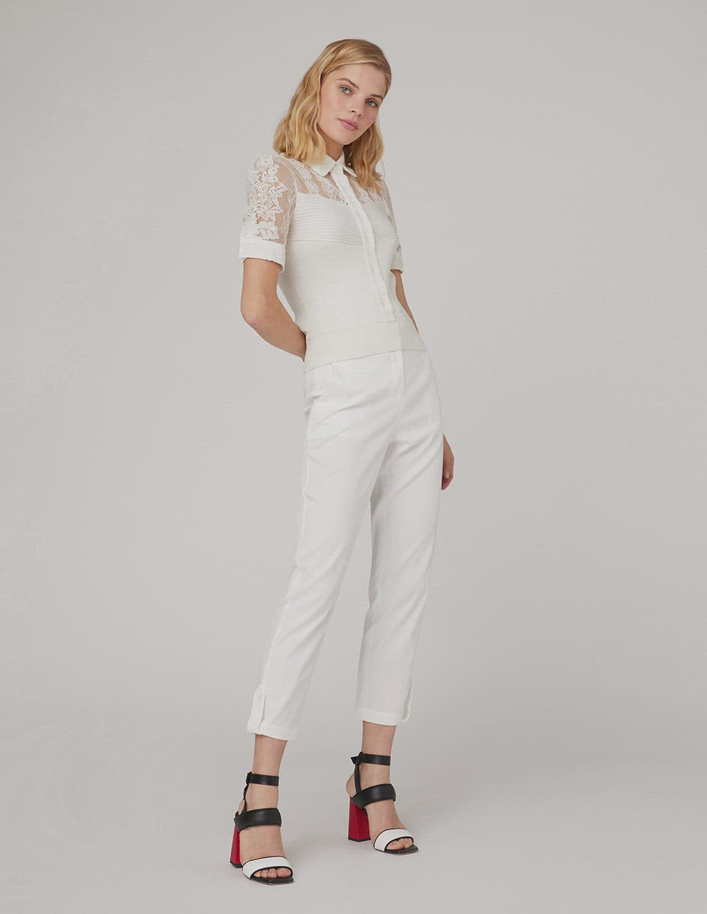 MARYLING Classic lace silhouettes top