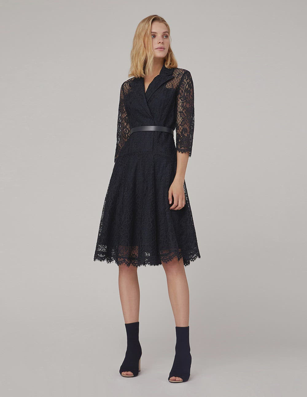 MARYLING Peak-Lapel Midi Lace Dress