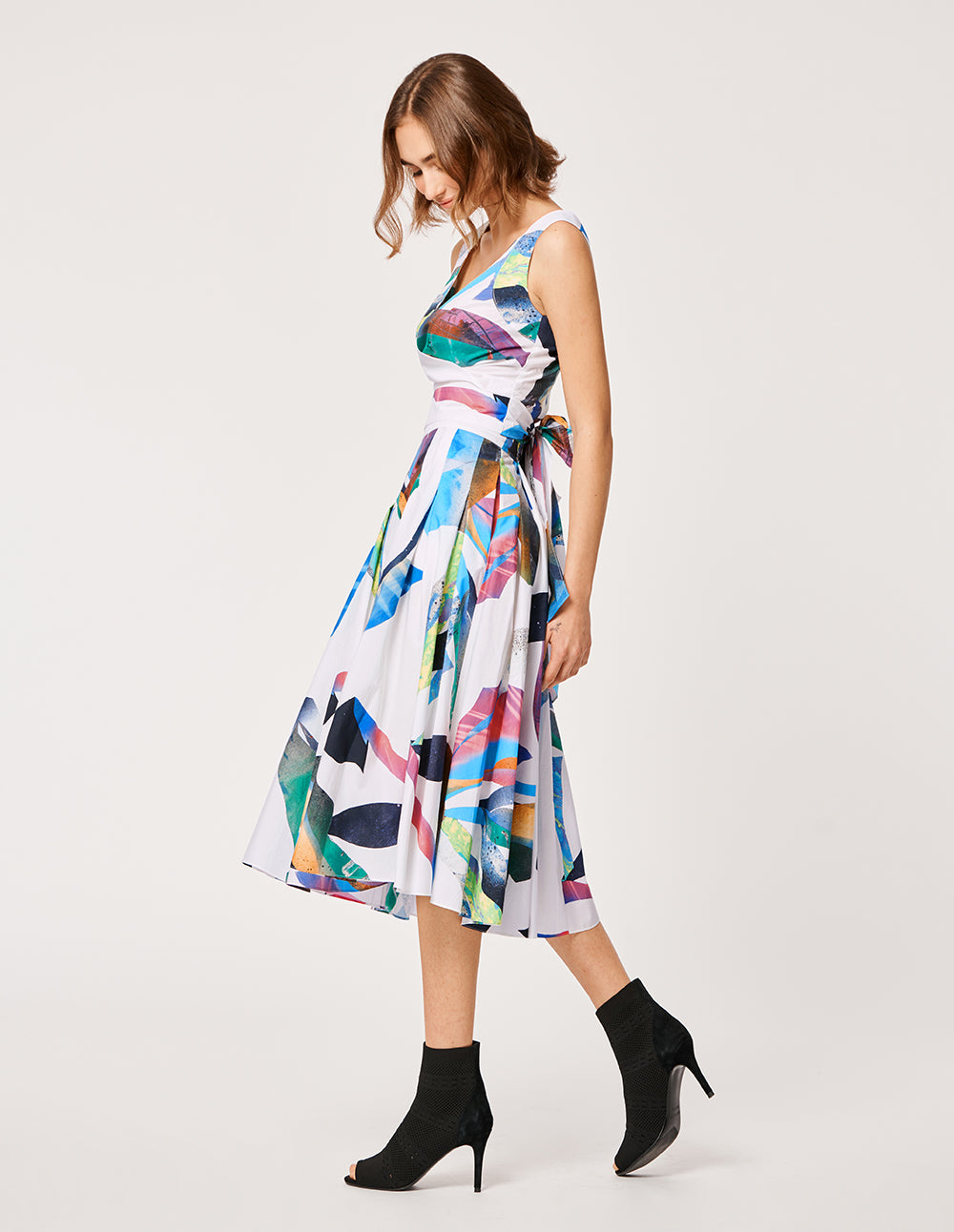 MARYLING Caribbean Style Sleeveless Wrap Crop Top