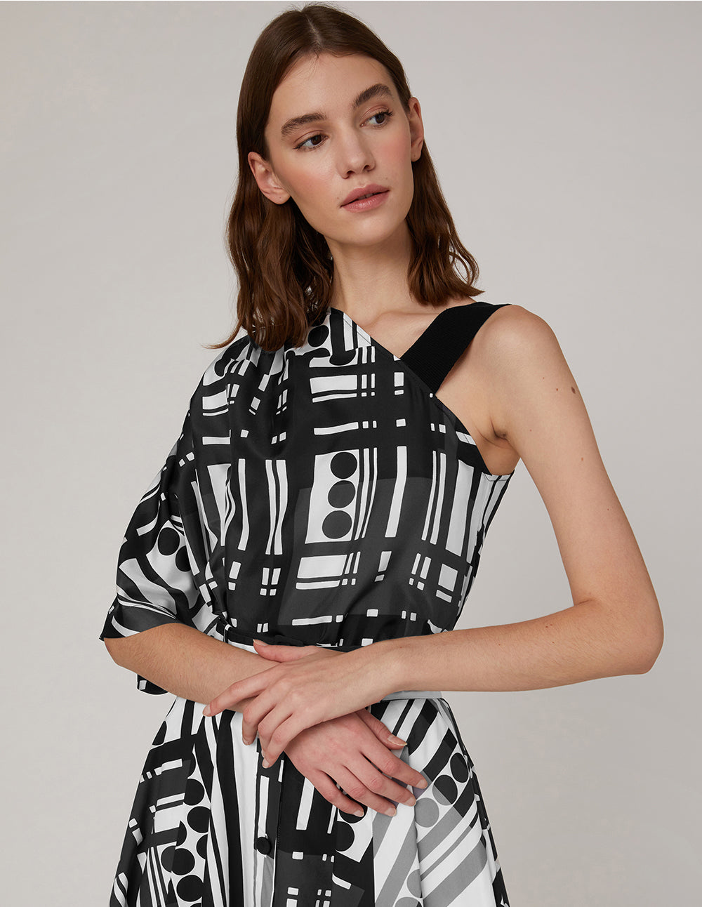 MARYLING Black white polka dots striped prints sloping shoulder