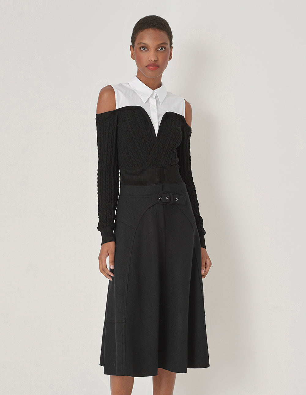 MARYLING Black And White Contrasting Off-Shoulder Stitched Top