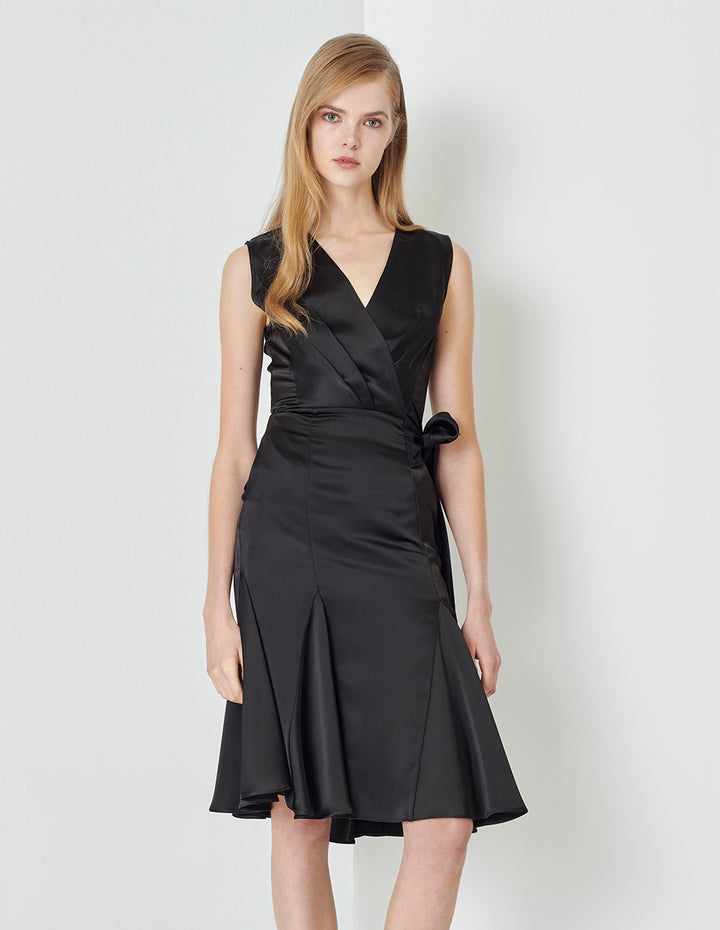 MARYLING Black V Neck Side Tie Mermaid Dress