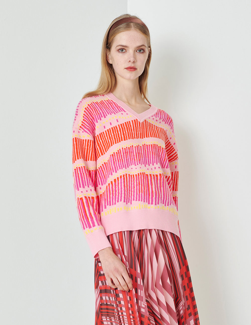 MARYLING  Strawberry Cream V-Neck Knitted Pullover