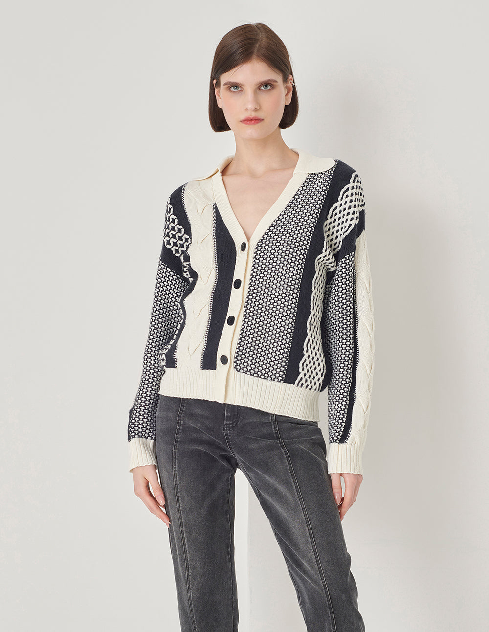 MARYLING Black And White Contrasting Design Knitted Cardigan