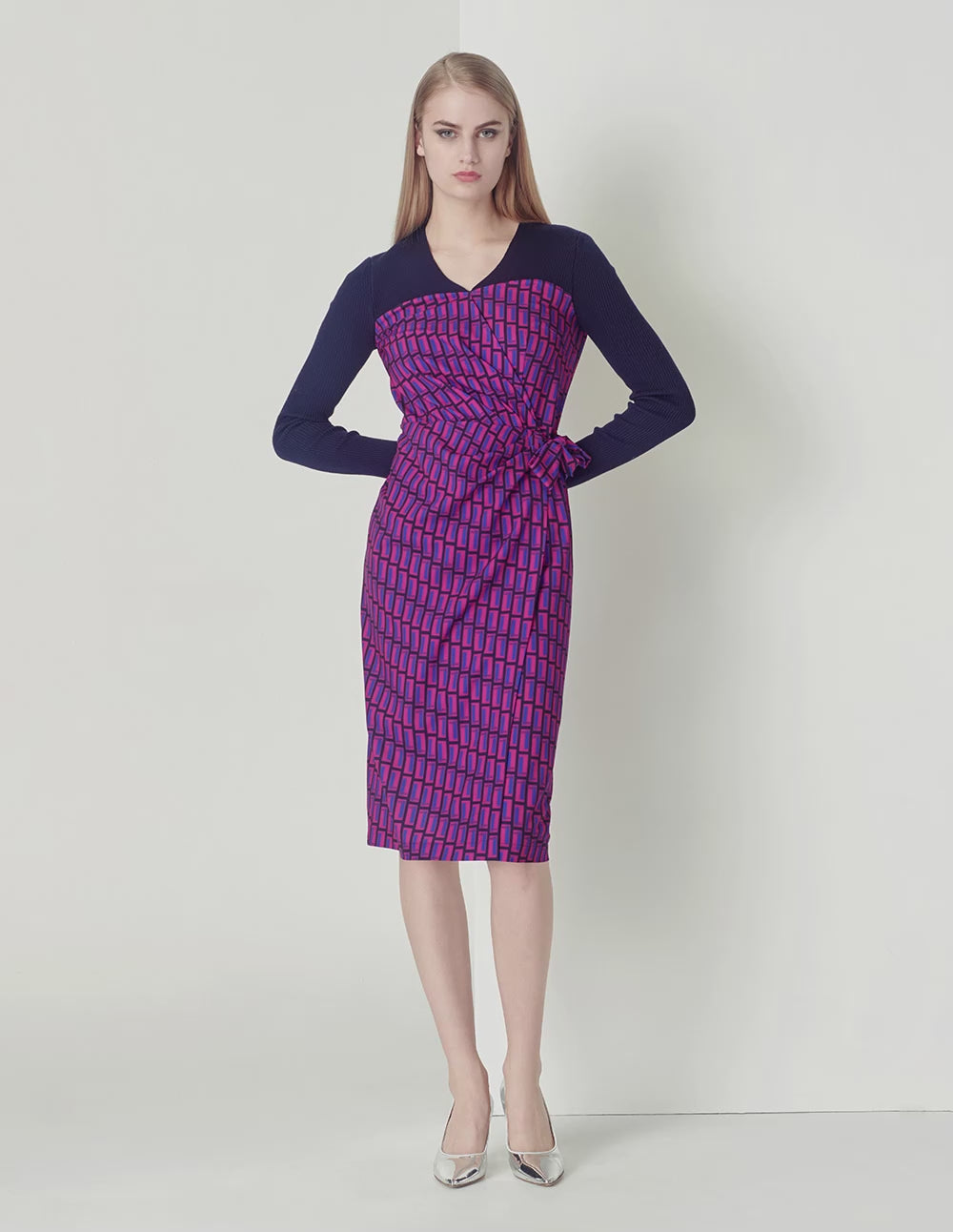 MARYLING blue and red plaid knitted V-neck slim fit dress