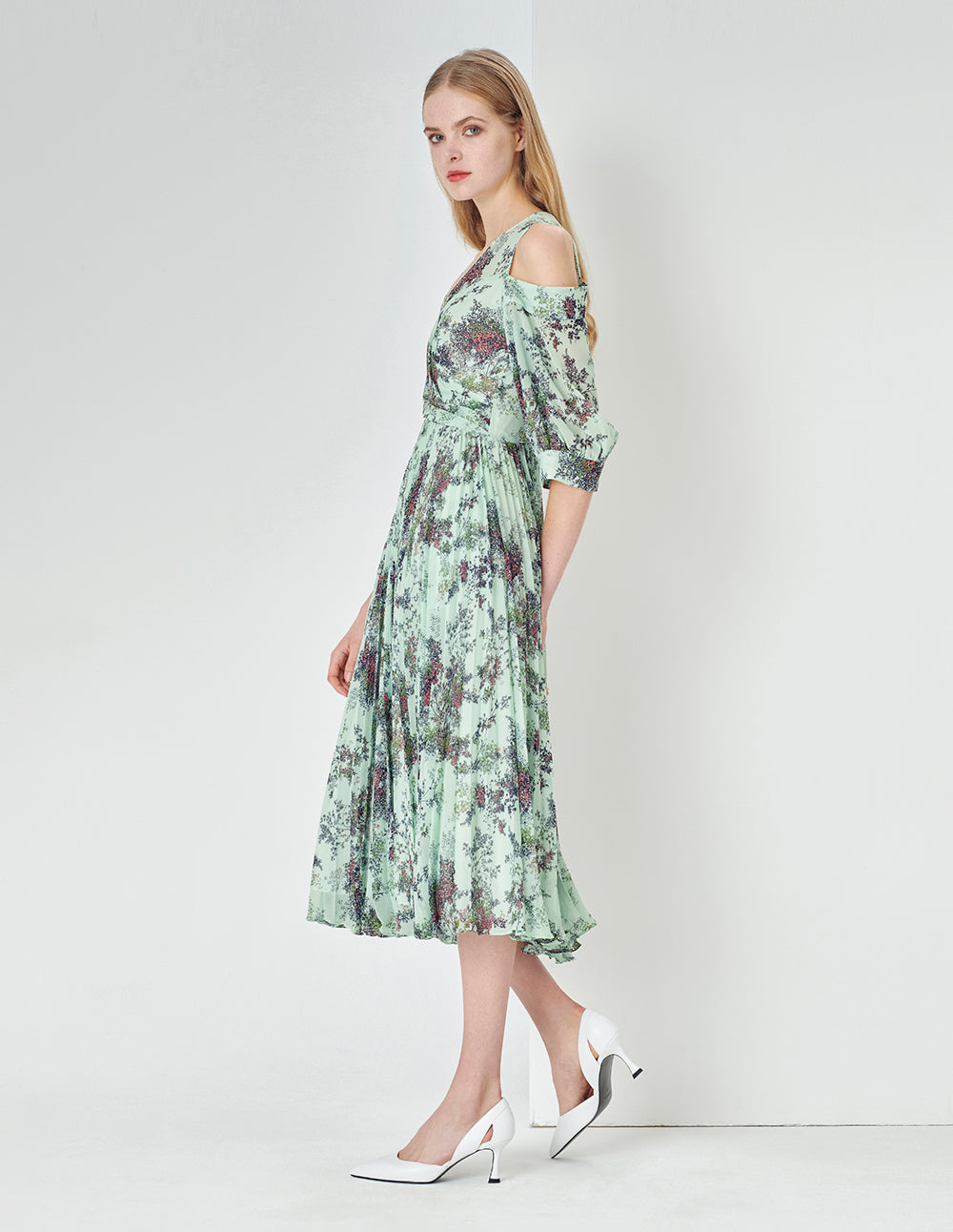 MARYLING Light Green Summer Jungle V-Neck Crossed Pleated Off-Shoulder Printed Dress