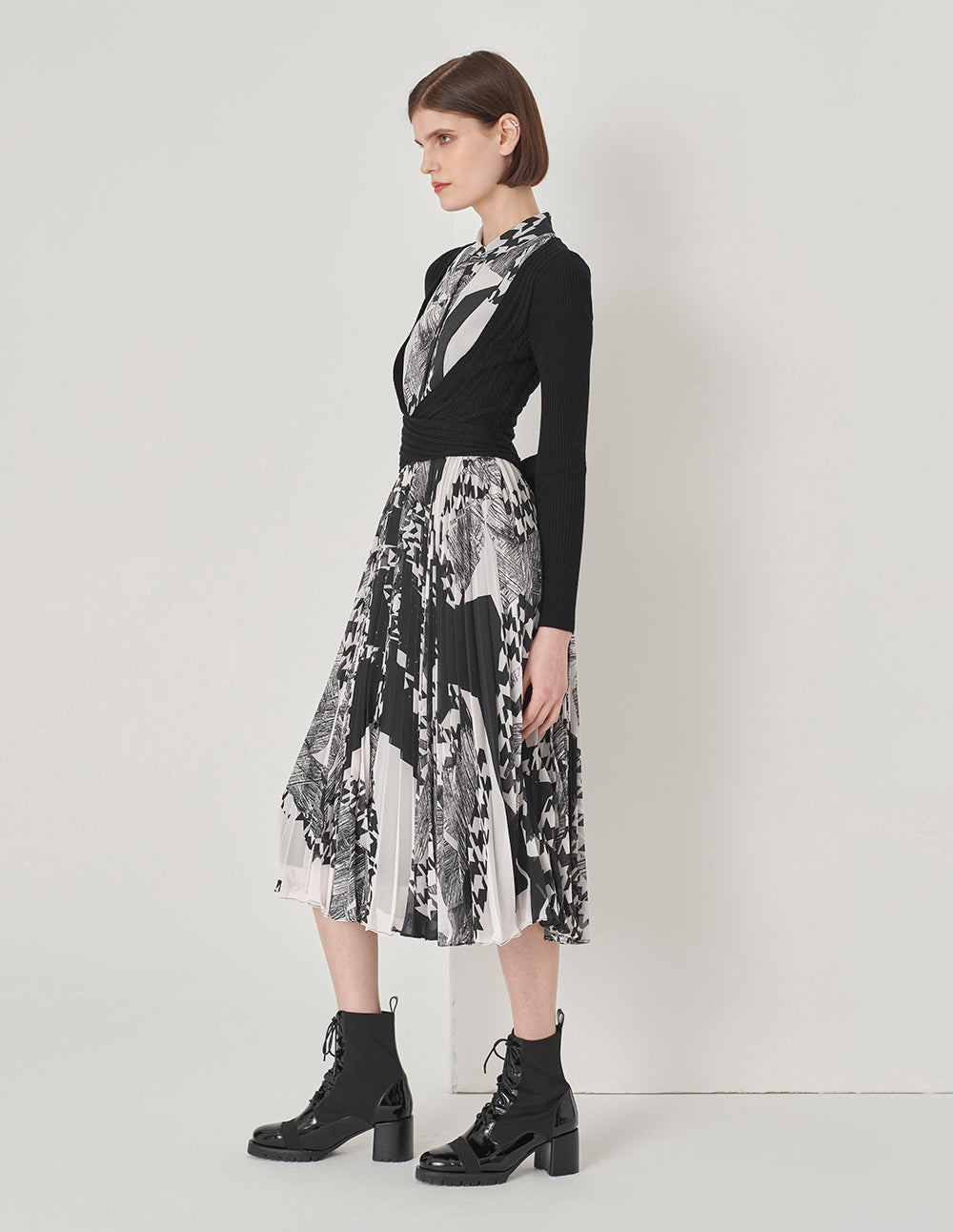 MARYLING Black And White Collage Print Shirt Dress