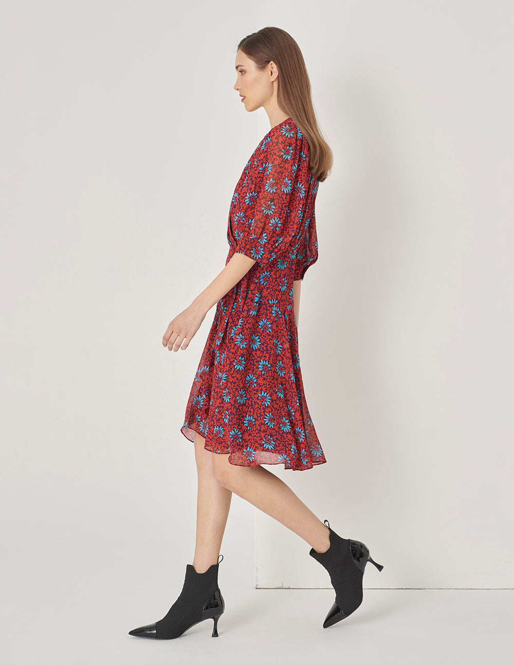 MARYLING Red Floral V-Neck Puff Sleeve Lace-Up Dress