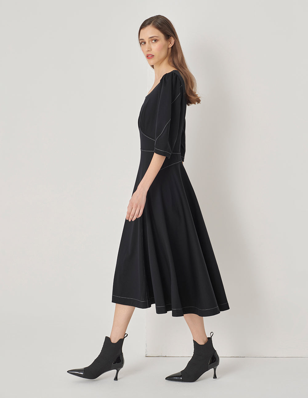 MARYLING Black And White Contrast Thread Knit Dress