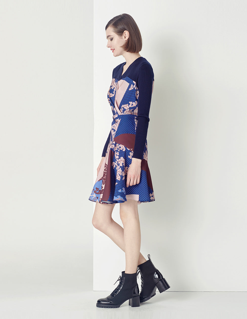 MARYLING Deep sea red flower V-neck knitted print dress