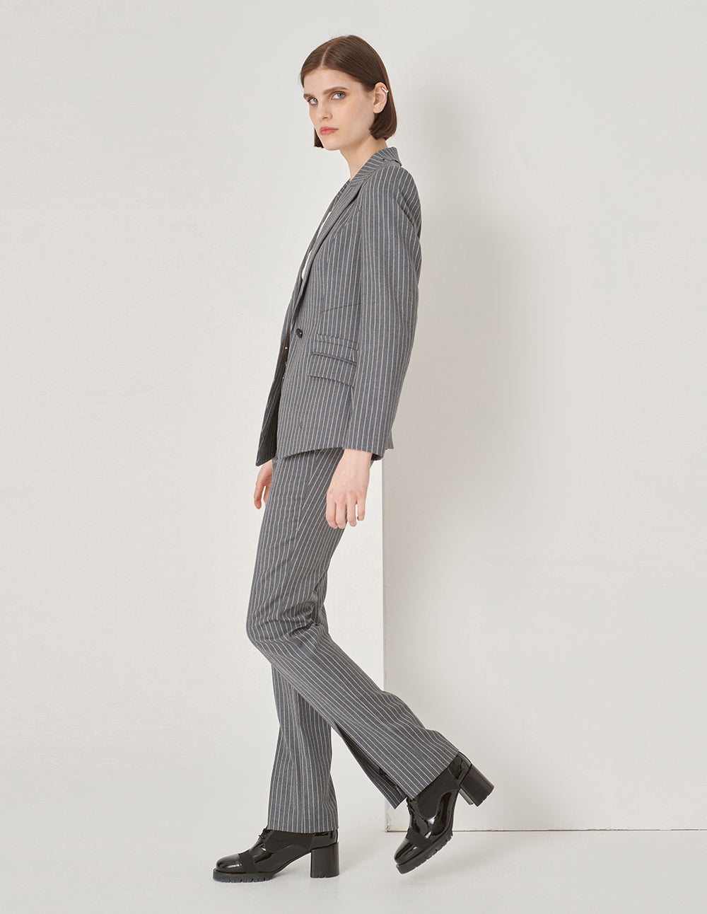 MARYLING Off-White Striped Slit Suit Trousers
