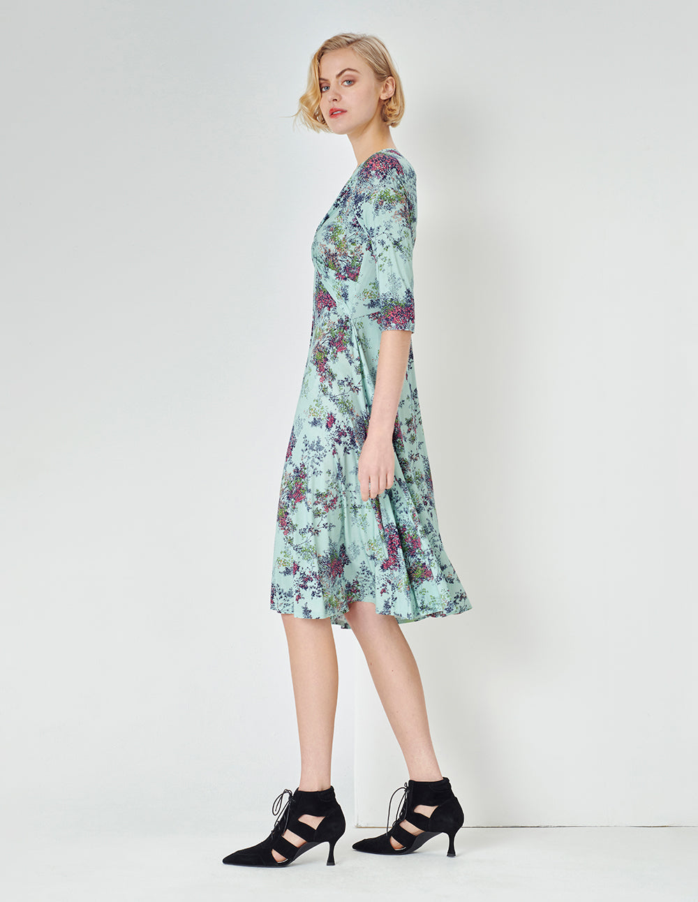 MARYLING Light Green Summer Jungle Small Floral Print Dress
