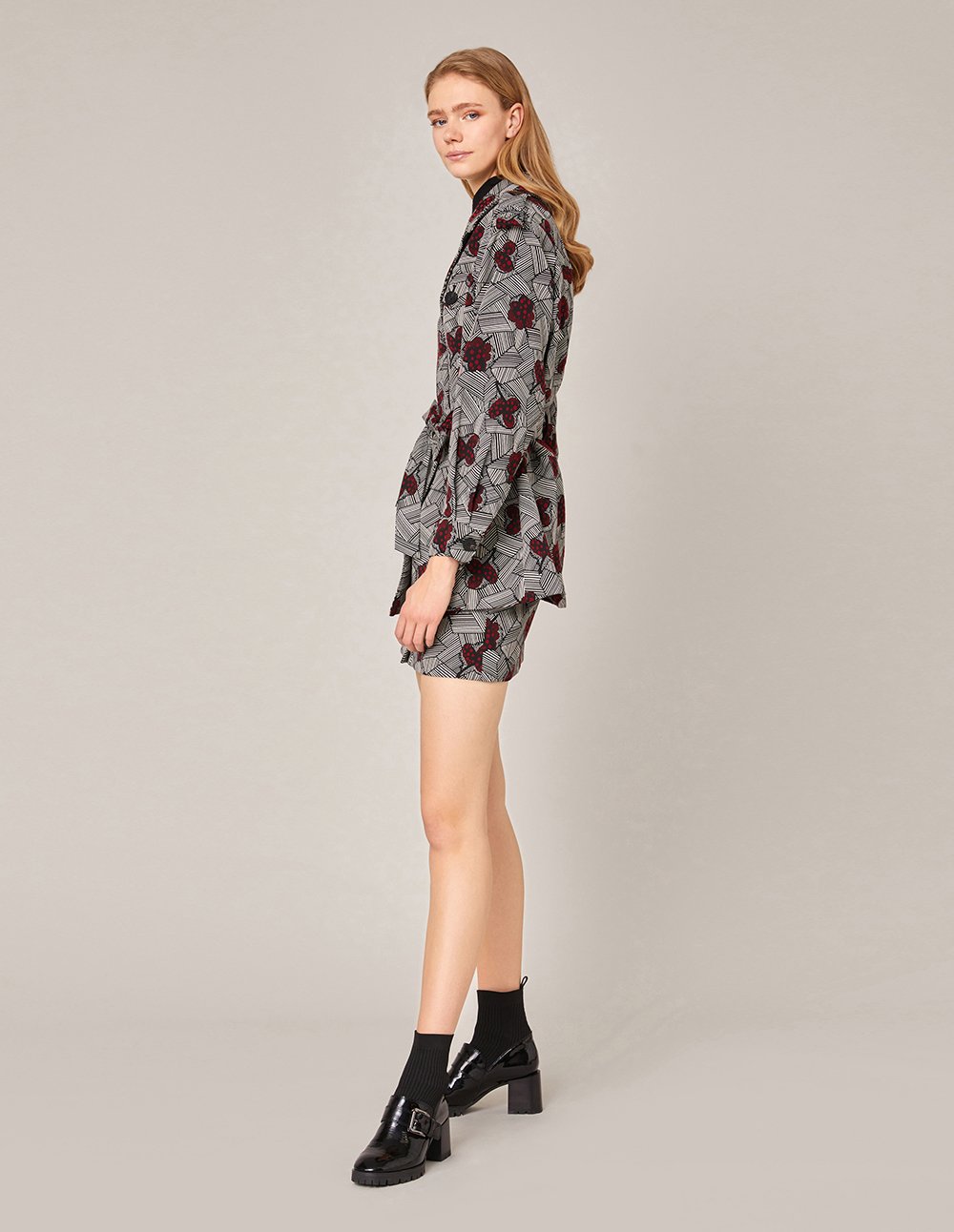 MARYLING Rose Pattern Jacquard Mini Skirt