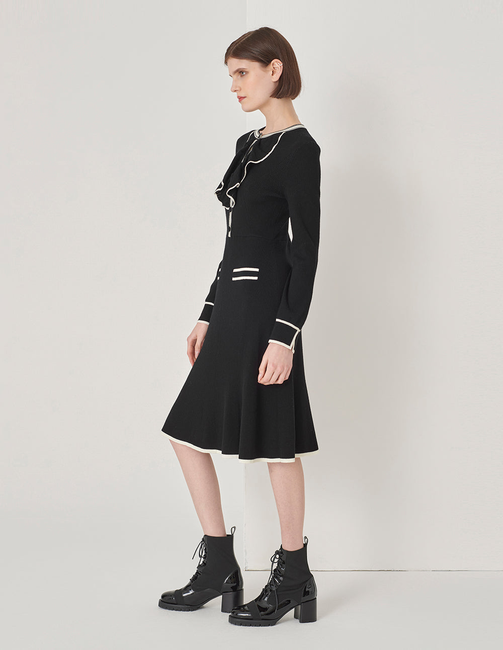 MARYLING Black And White Contrast Trim Long-Sleeved Knitted Dress